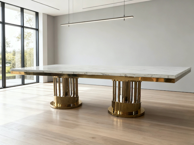 Обеденный стол из мрамора и нержавеющей стали 